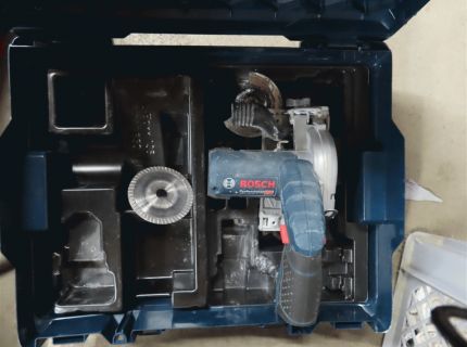 1 Mini-Handkreissäge Fabr.: Bosch Typ: